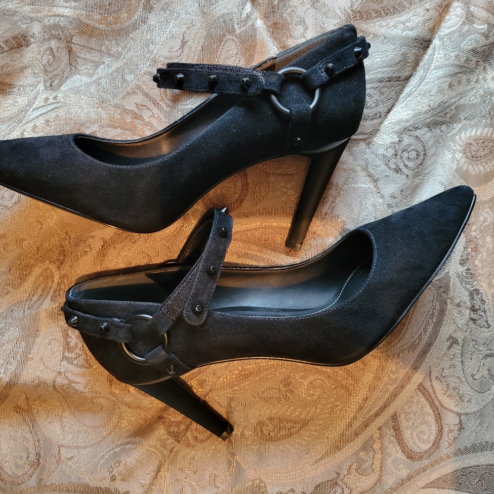 Kendall & Kylie Black Stiletto Heels with Strap